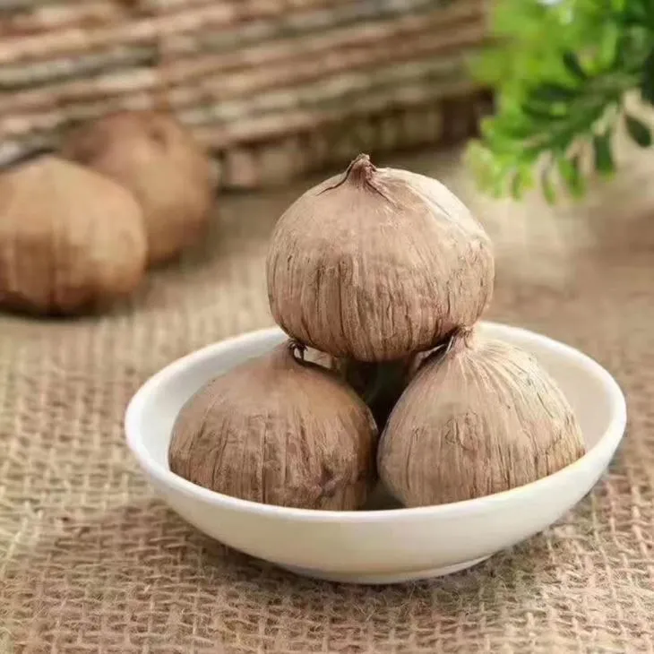 Selenyum zenginleştirilmiş tek siyah sarımsak